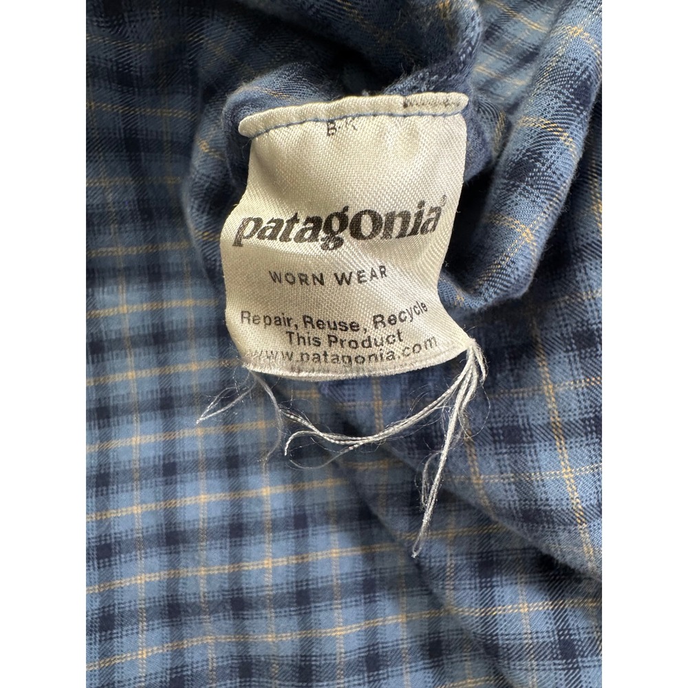 Patagonia Organic Cotton‎ Plaid Button Down Shirt Mens Large Blue 53837 FA19 - Picture 8 of 9